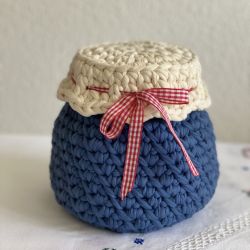 Blue jar Basket