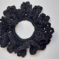 Crochet scrunchie