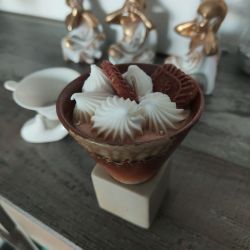 Gourmet cone cup candle